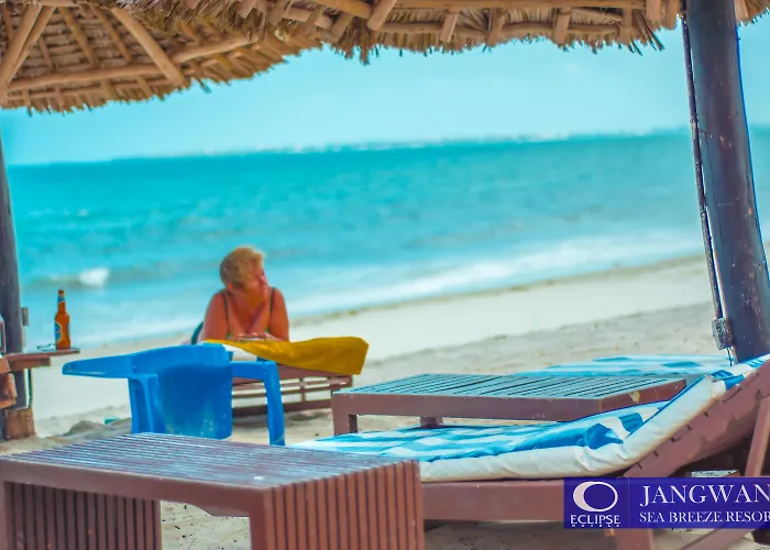 Best Western Jangwani Sea Breeze Resort